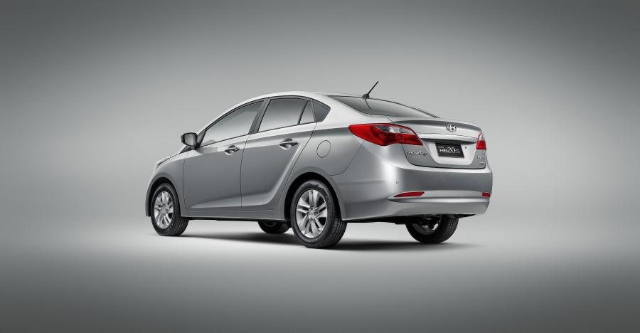  Hyundai HB20S 2013 года  (фото 8 из 18)